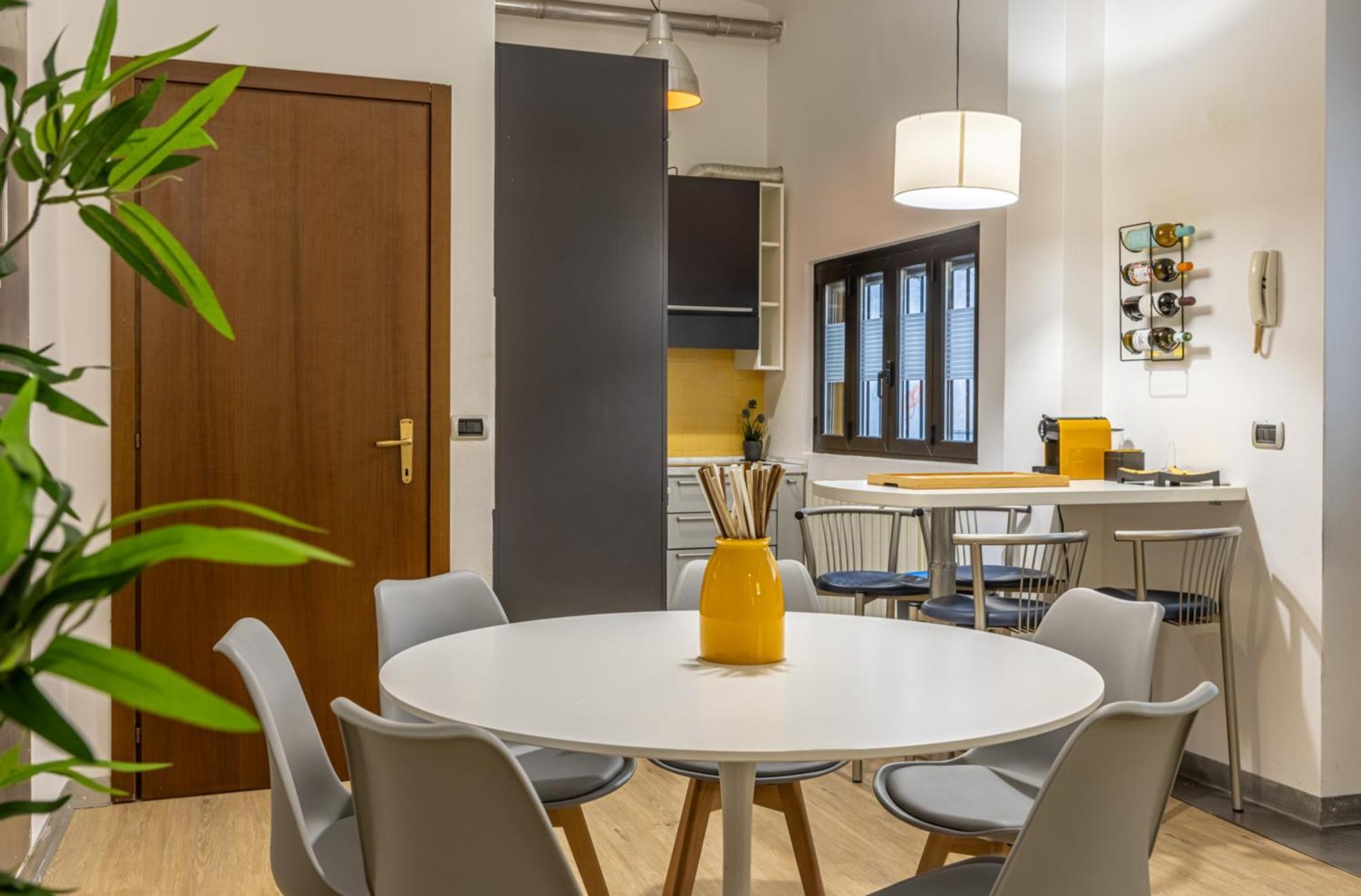 شقة Industrial Loft In Maciacchini - Metro 50M Smartworking & Netflix ميلان المظهر الخارجي الصورة